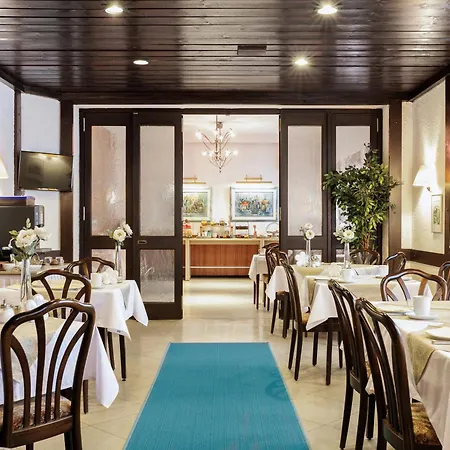 Purucker Hotel 3*
